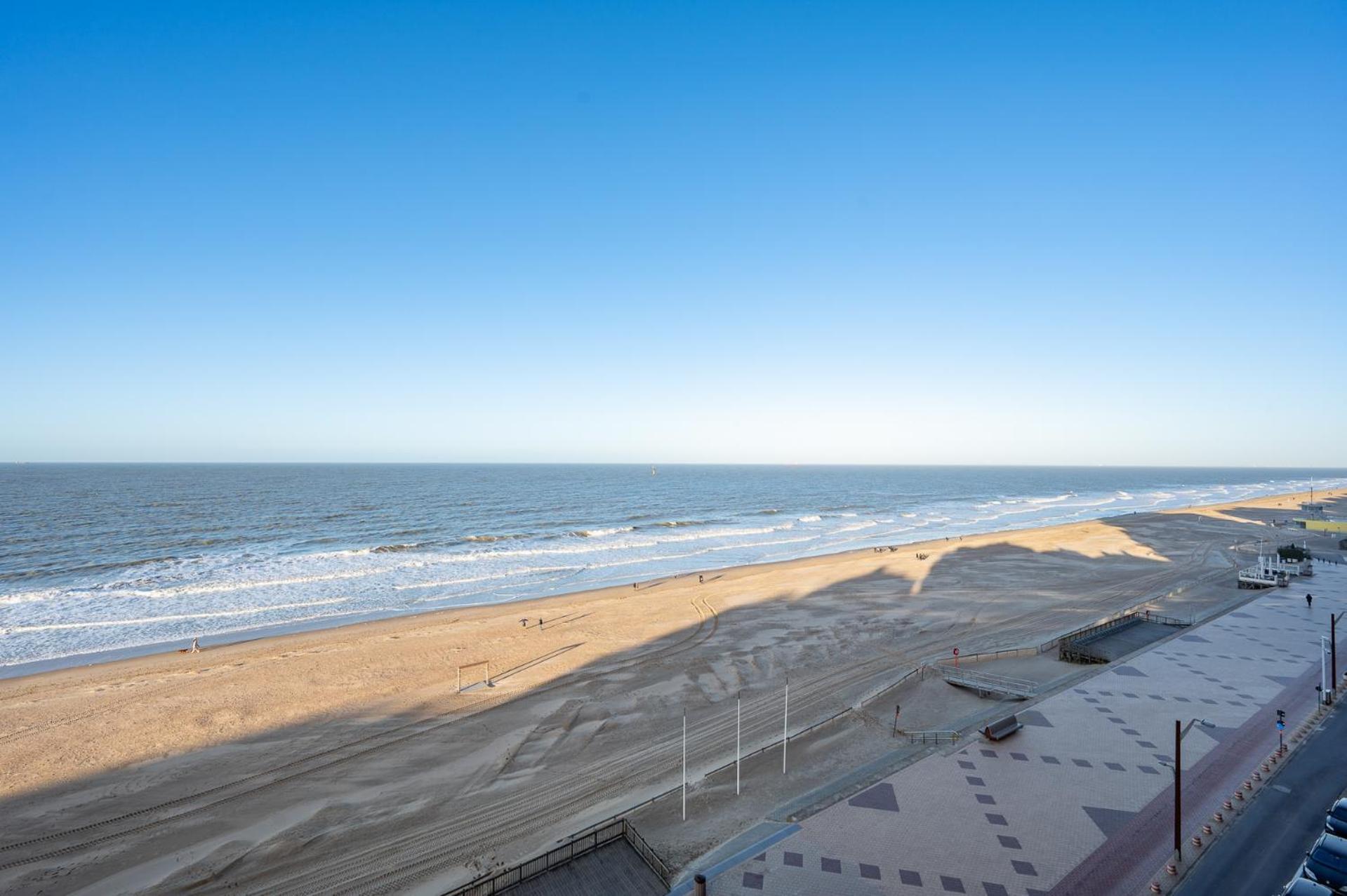 7E Verdiep Appartement Op De Zeedijk In Knokke Voor Max 6 Personen Exteriör bild
